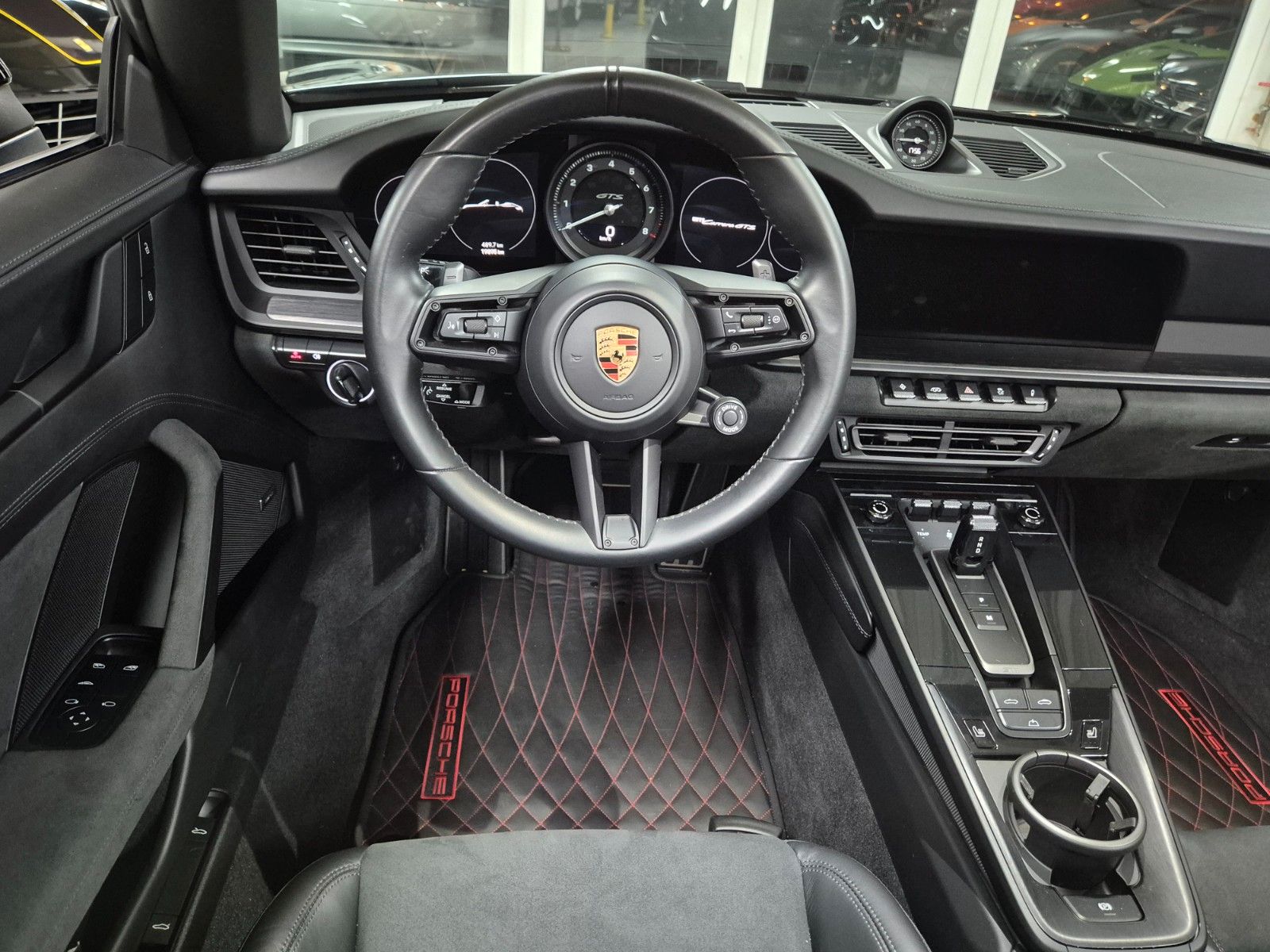 Fahrzeugabbildung Porsche 992 Carrera GTS/Approved 2027/Bose/1A Zustand