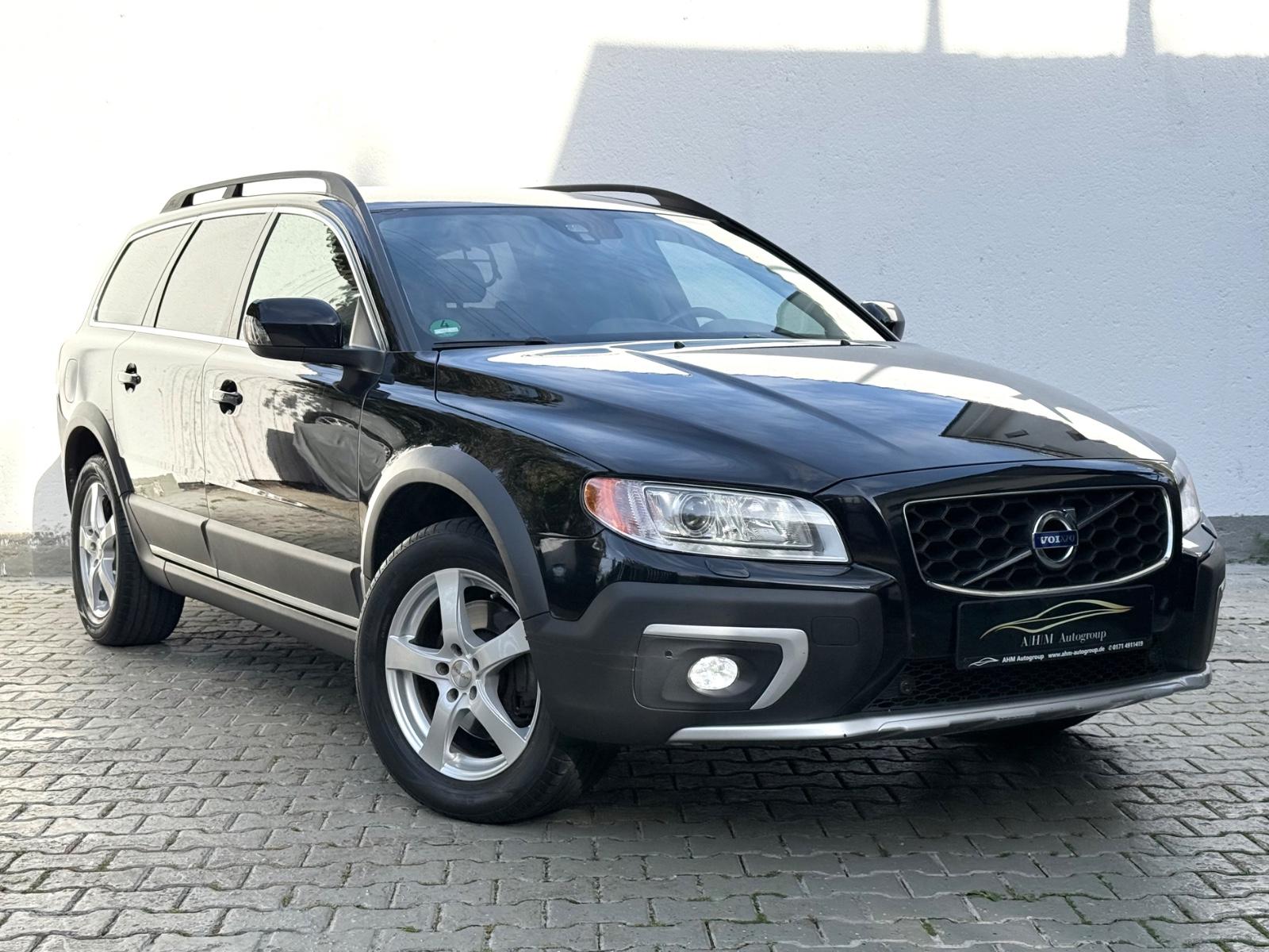 Volvo XC70 D4 163 ch Momentum • Cuir • GPS • Bi-Xénon • Webasto • Sièges enfants intégrés