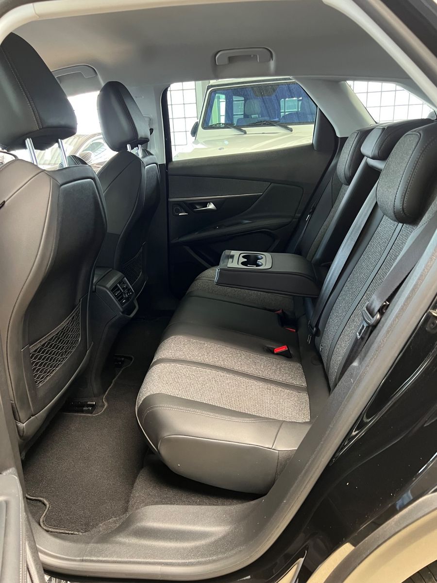 Fahrzeugabbildung Peugeot 3008 Allure