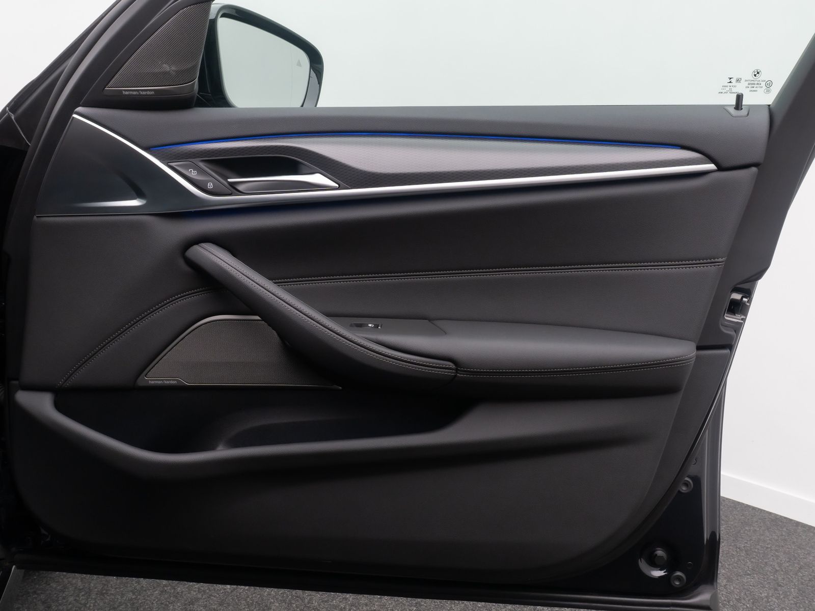 Fahrzeugabbildung BMW 540i xD M Sport H/K Kamera HUD DAB Standhzng AHK