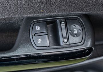 Fahrzeugabbildung Opel Corsa D Edition "111 Jahre"