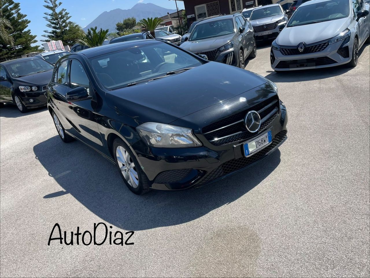 Mercedes A 180 2015, 1.5D dīzelis, Automāts, Sedans, Melns — Latvijā