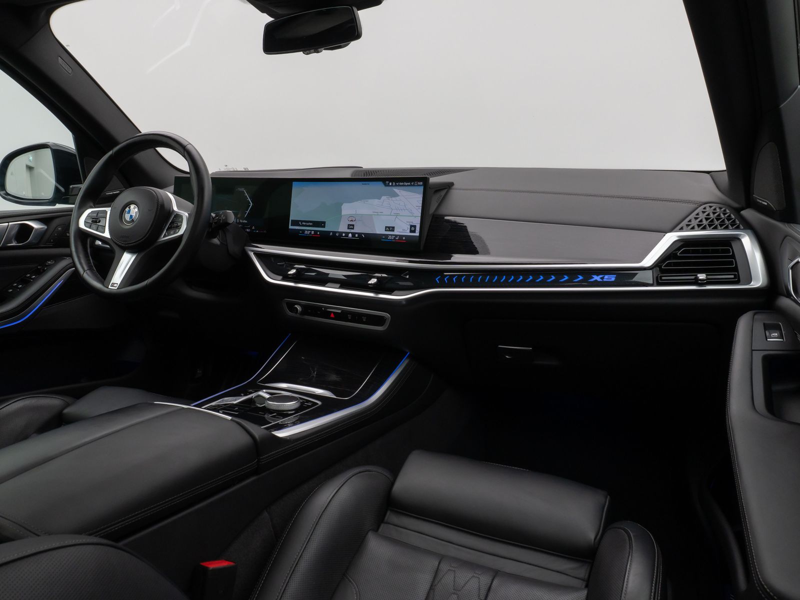 Fahrzeugabbildung BMW X5 xD30d M Sport Pro Panoram 360°HUD DAB H/K AHK