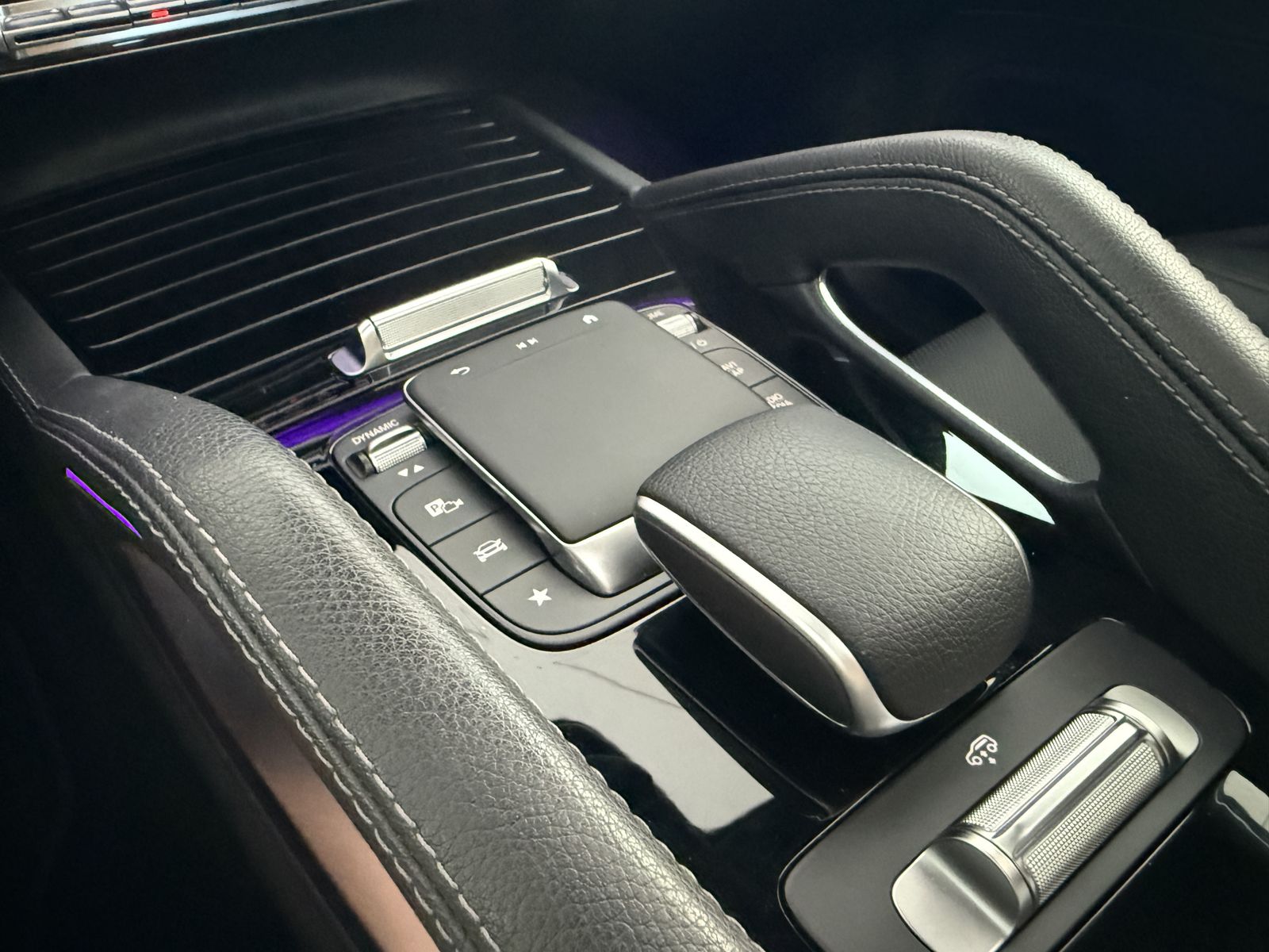 Mercedes-Benz GLE 450 AMG LINE PANO HUD 360 DIST LUFT 7SITZ foto 17