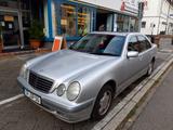 Mercedes-Benz E 240 CLASSIC Classic - gebrauchte Mercedes-Benz E 240 aus dem Jahr 1999