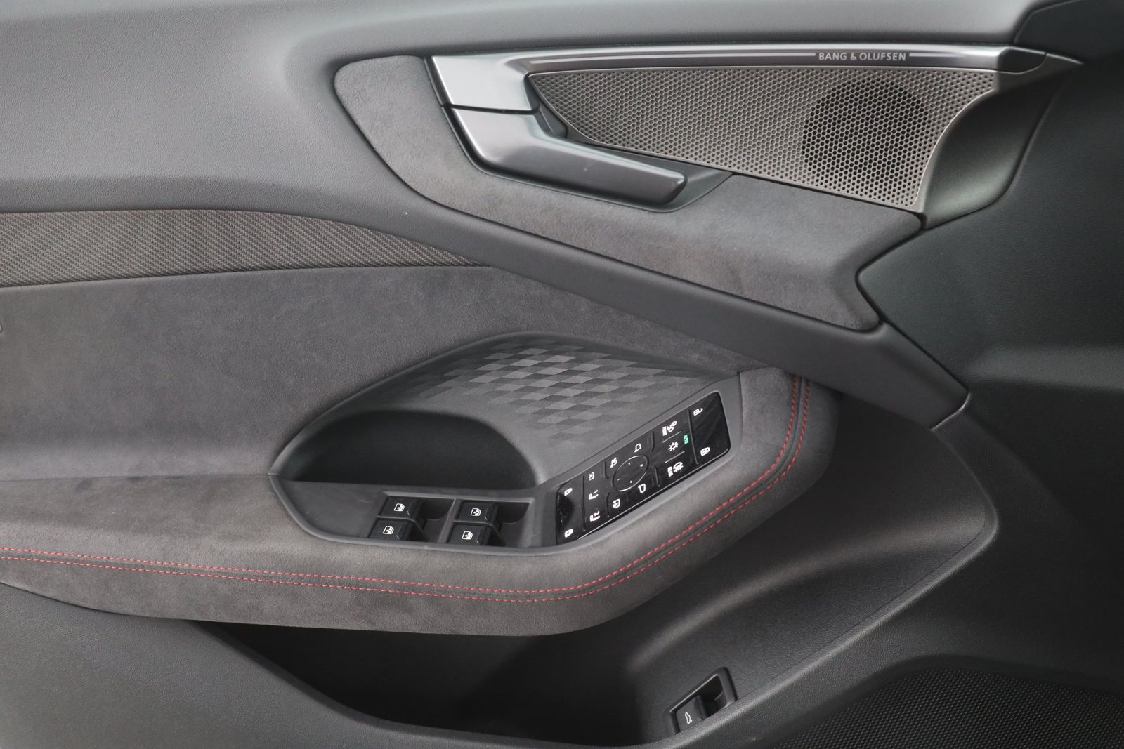 Audi S5 - Bild 18