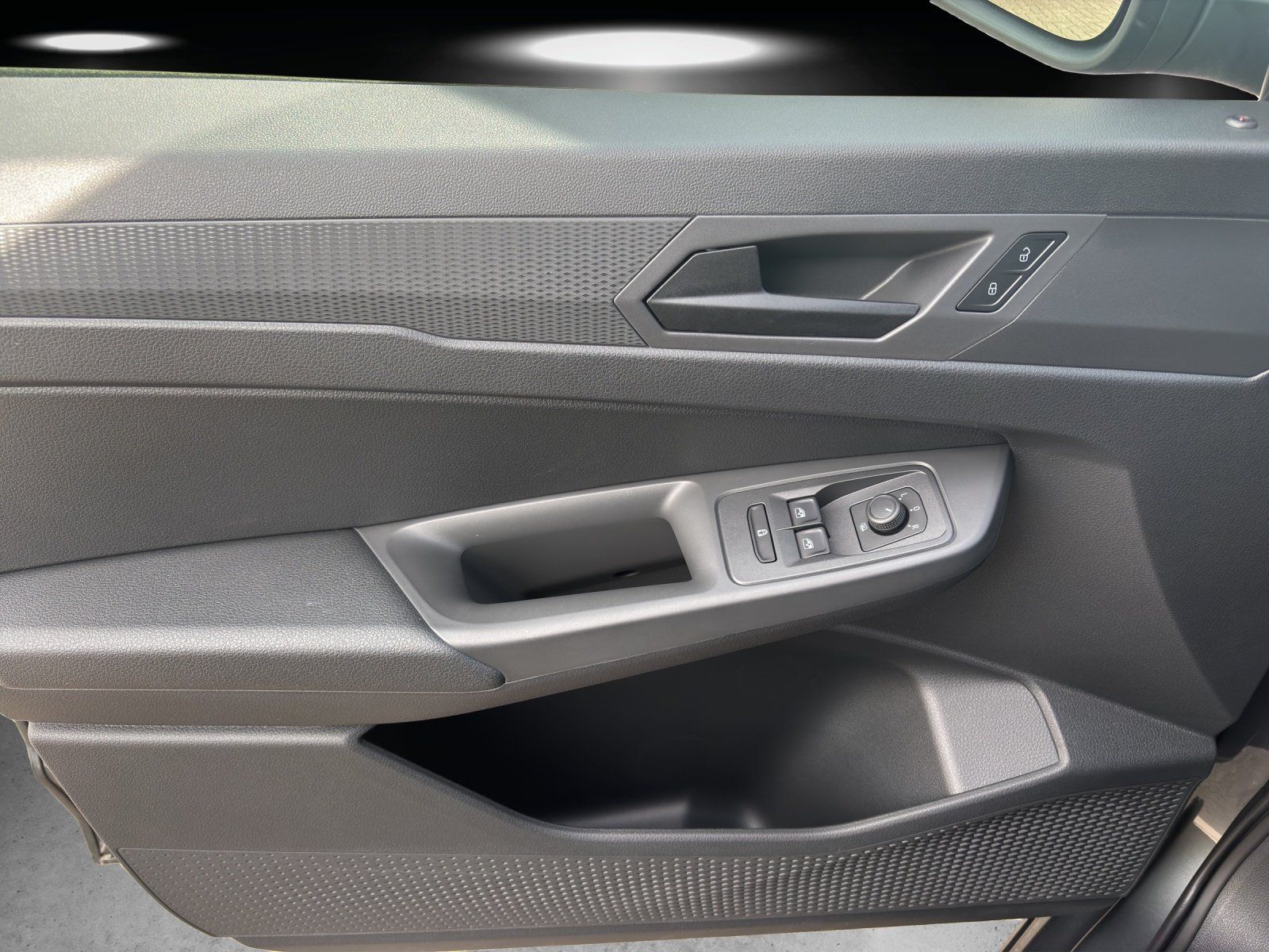 Fahrzeugabbildung Ford Tourneo Connect 1,5 Ecoboost Trend