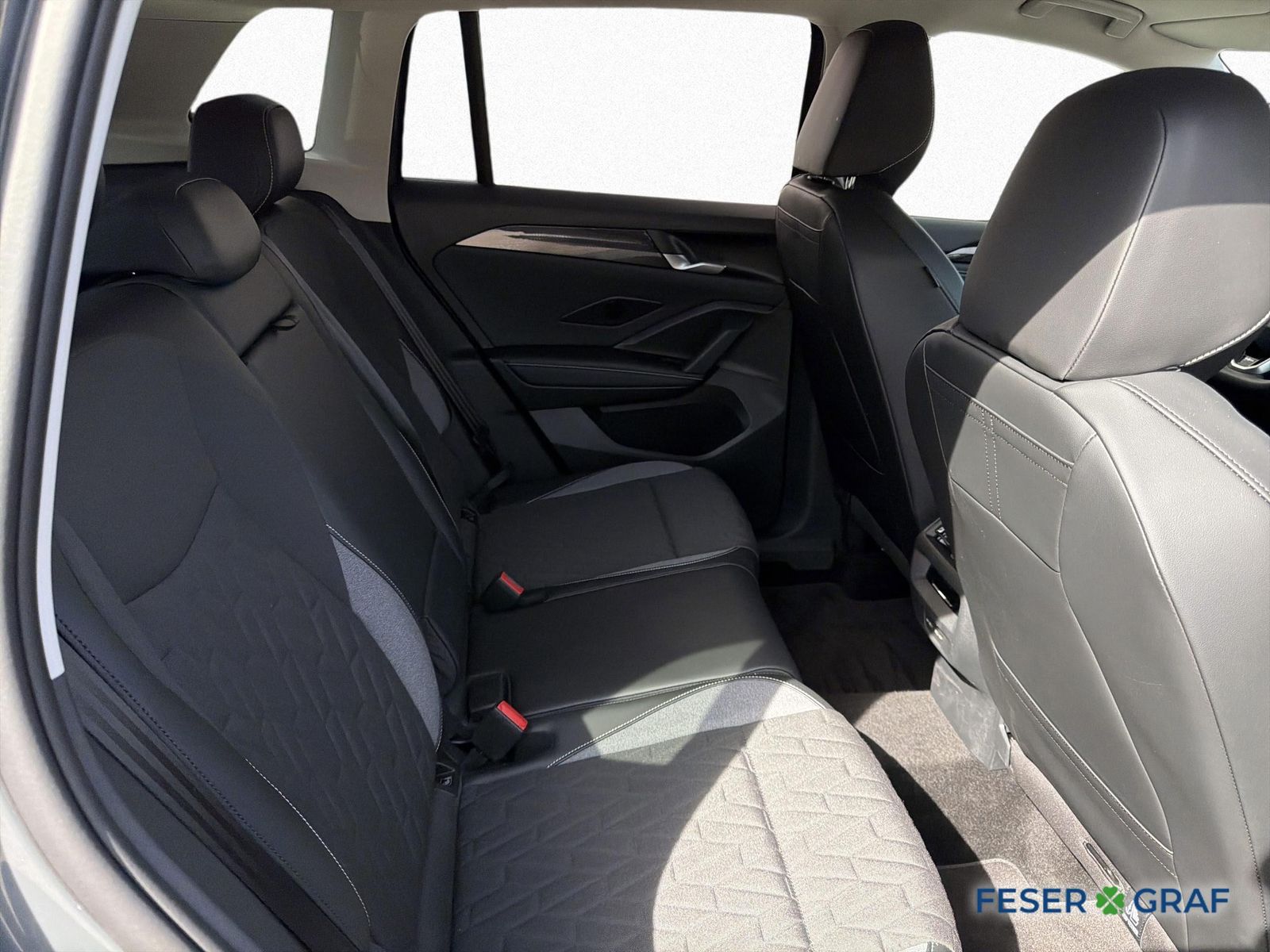 Volkswagen Tiguan - Bild 12