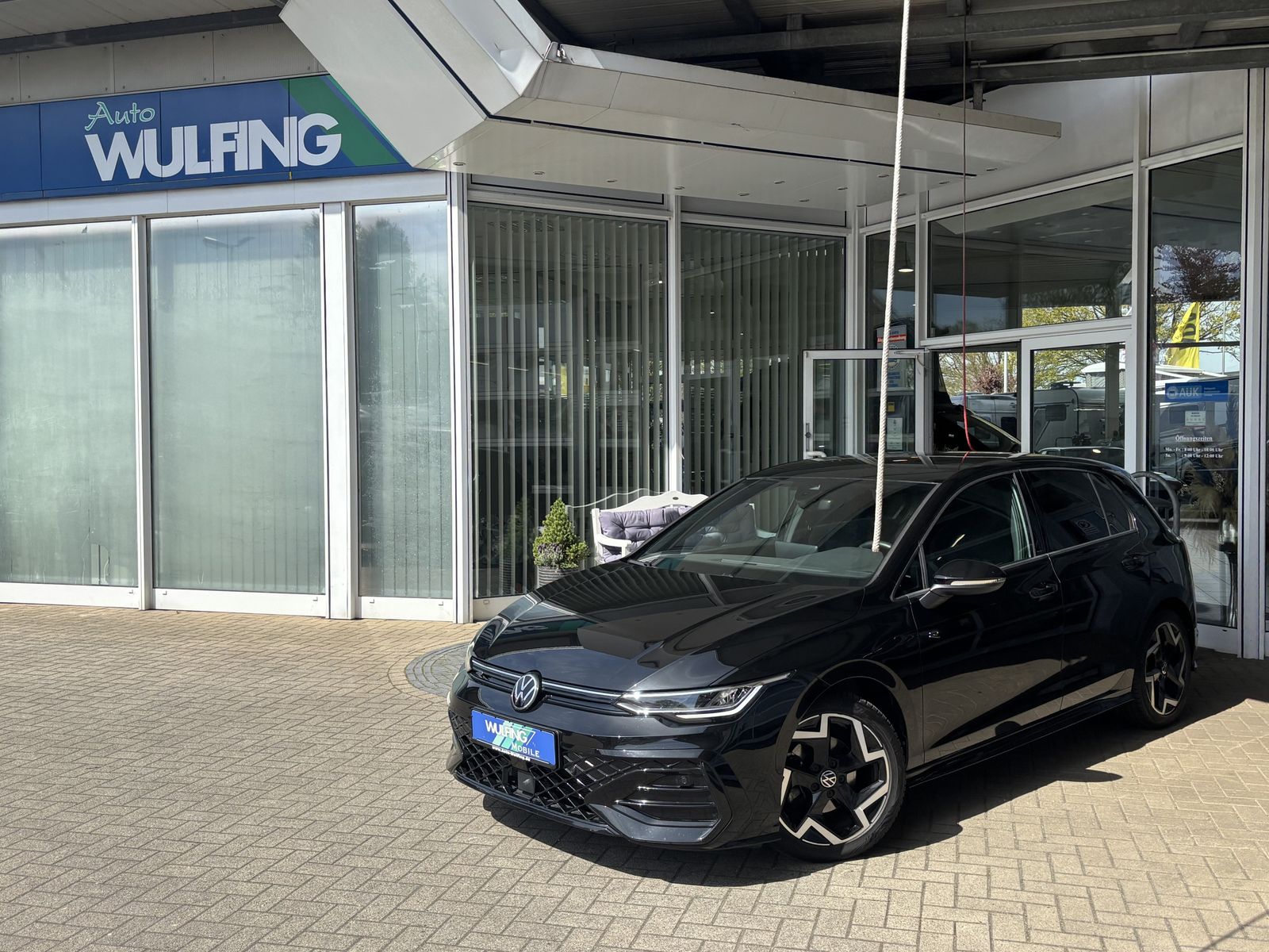 Volkswagen Golf 1.5 TSI R-Line ACC Leder/Alcantara LED CAM