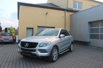 MERCEDES-BENZ ML 250 BlueTEC 4MATIC*Aut*Comand*XE+ILS*Euro6*