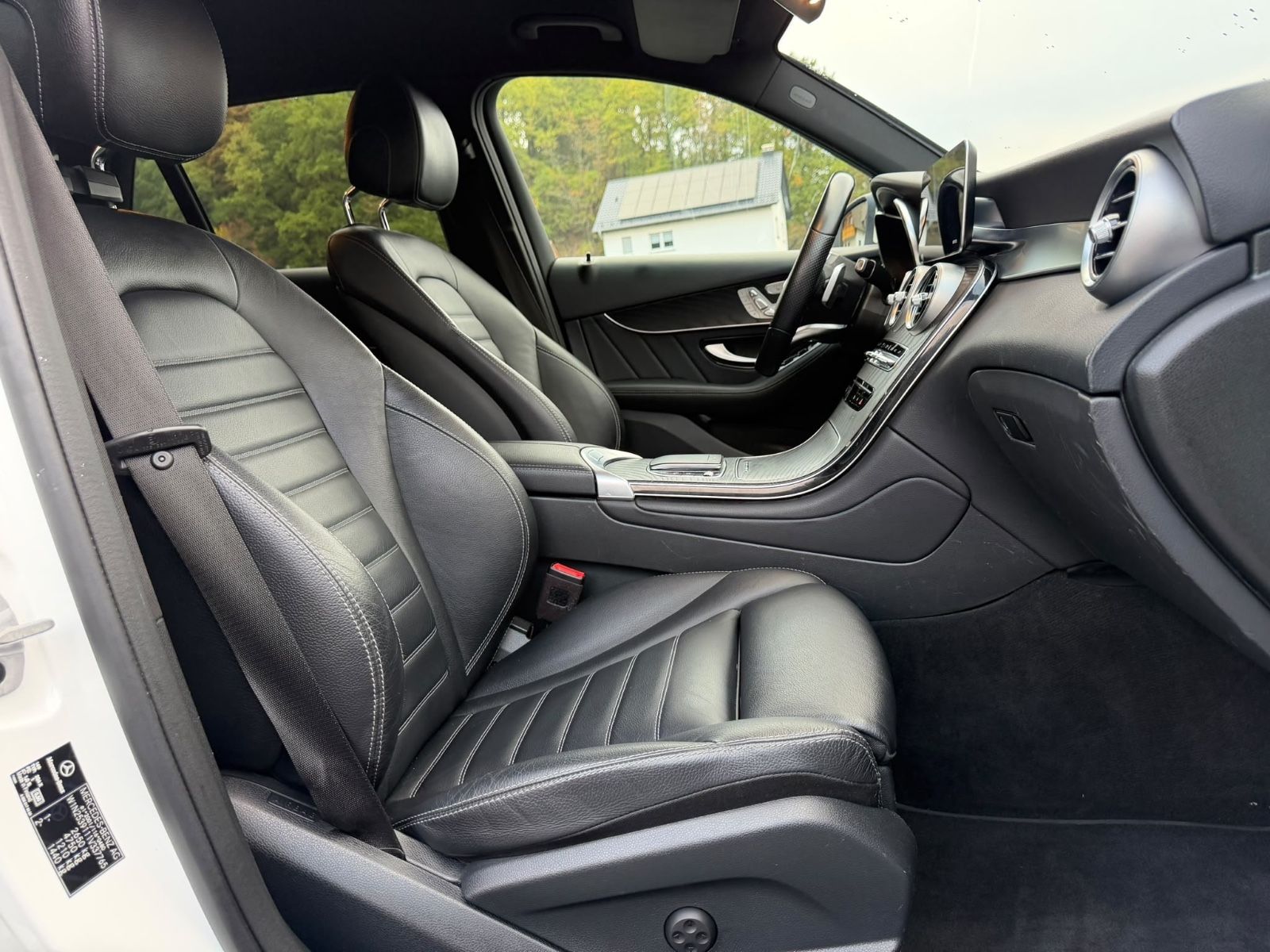MERCEDES-BENZ GLC 300 de 4Matic AMG-PAKET/AHK/KAMERA – Foto 9