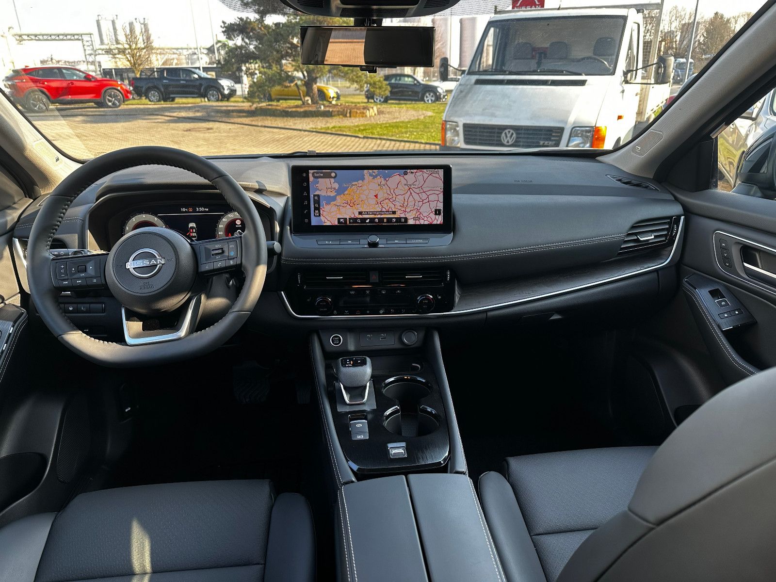 Fahrzeugabbildung Nissan X-Trail Tekna 1,5 VC-T CVT  2WD   ACC