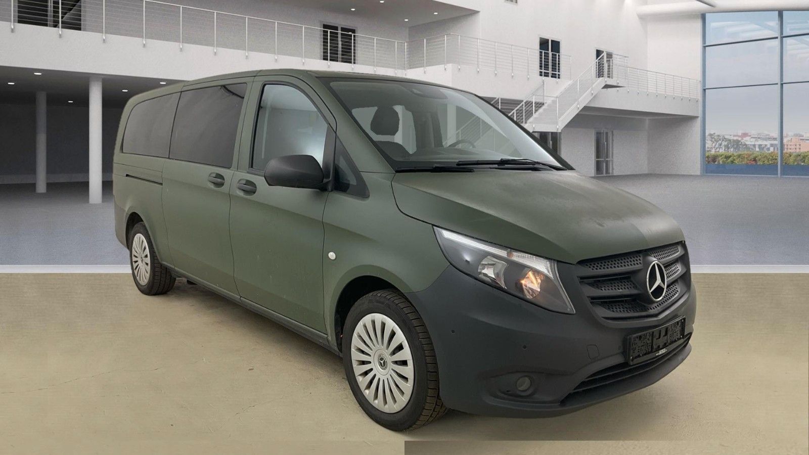 Vorderansicht von MERCEDES-BENZ