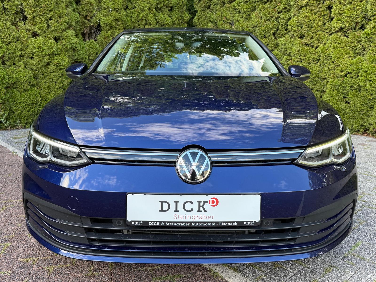 Volkswagen Golf 1.0 eTSI Limo Life LED+NAVI+ACC+SHZ+CARPLAY, миниатюра 2