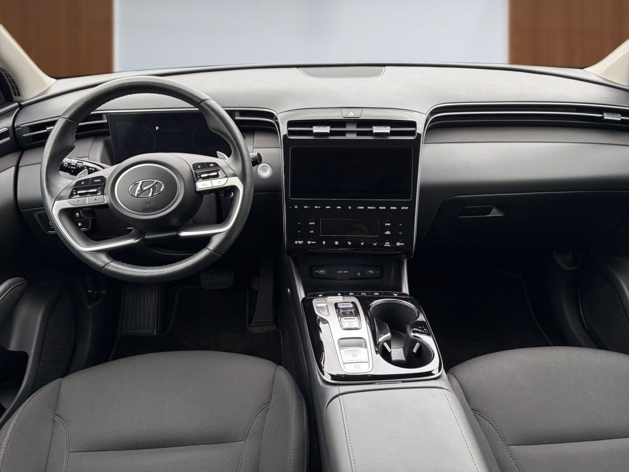 Fahrzeugabbildung Hyundai TUCSON TREND SHZ*LHZ*NAVI*KRELL*ZV*PANO*