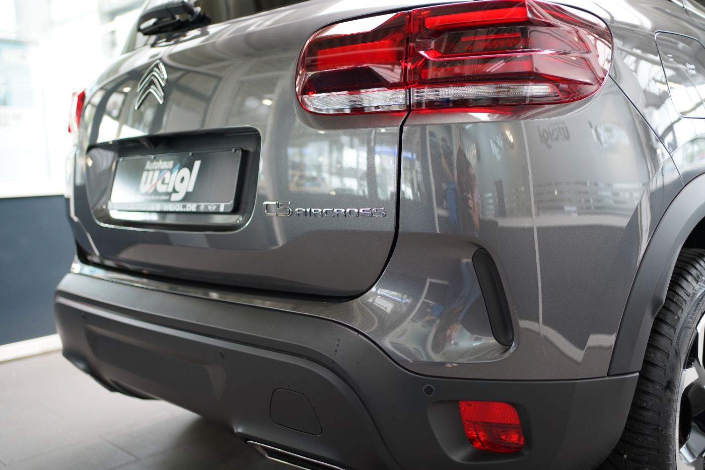 Fahrzeugabbildung Citroën C5 Aircross Hybrid 145 Plus e-DCS6 Automatik Nav