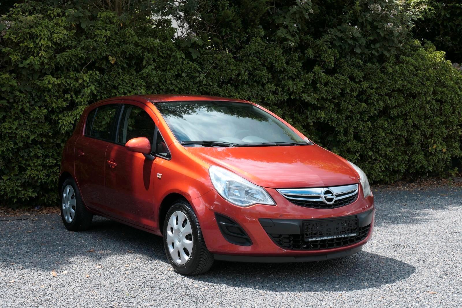Opel Corsa 1.4 74kW*Standheizung*PDC*