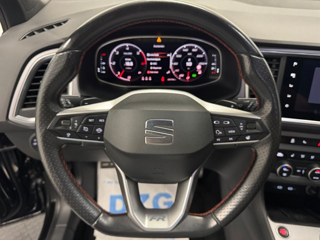 SEAT Ateca FR 4D*LED*BEATS*NAVI*VIRTUAL*360°*ACC* SEAT Ateca FR 4D*LED*BEATS*NAVI*VIRTUAL*360°*ACC*