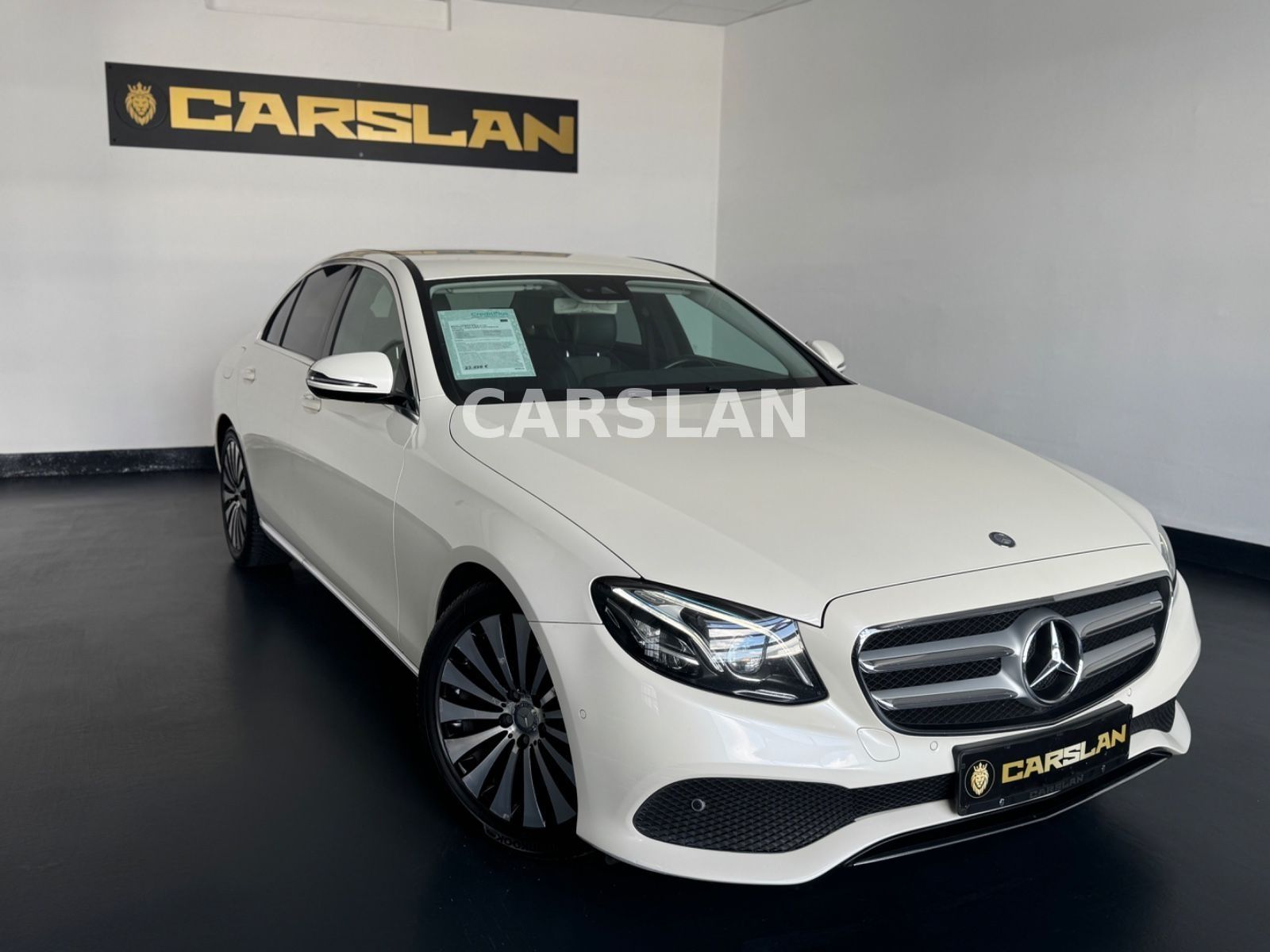MERCEDES-BENZ E 220 d Lim. VIRTUAL+AVNTGRDE+LED+NAVI+R.KAMERA