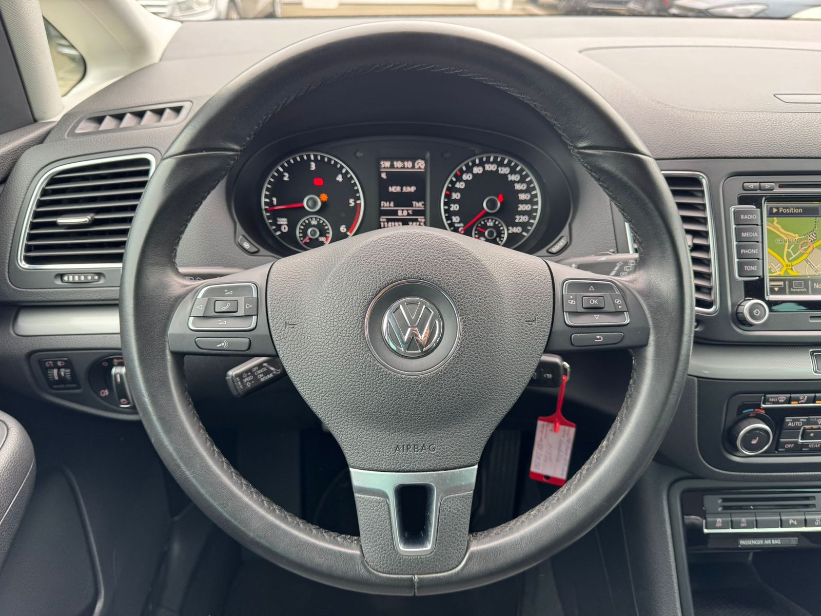 Fahrzeugabbildung Volkswagen Sharan 2.0 TDI Comfortl. AHK*KLIMA*TEMP*NAVI*PDC