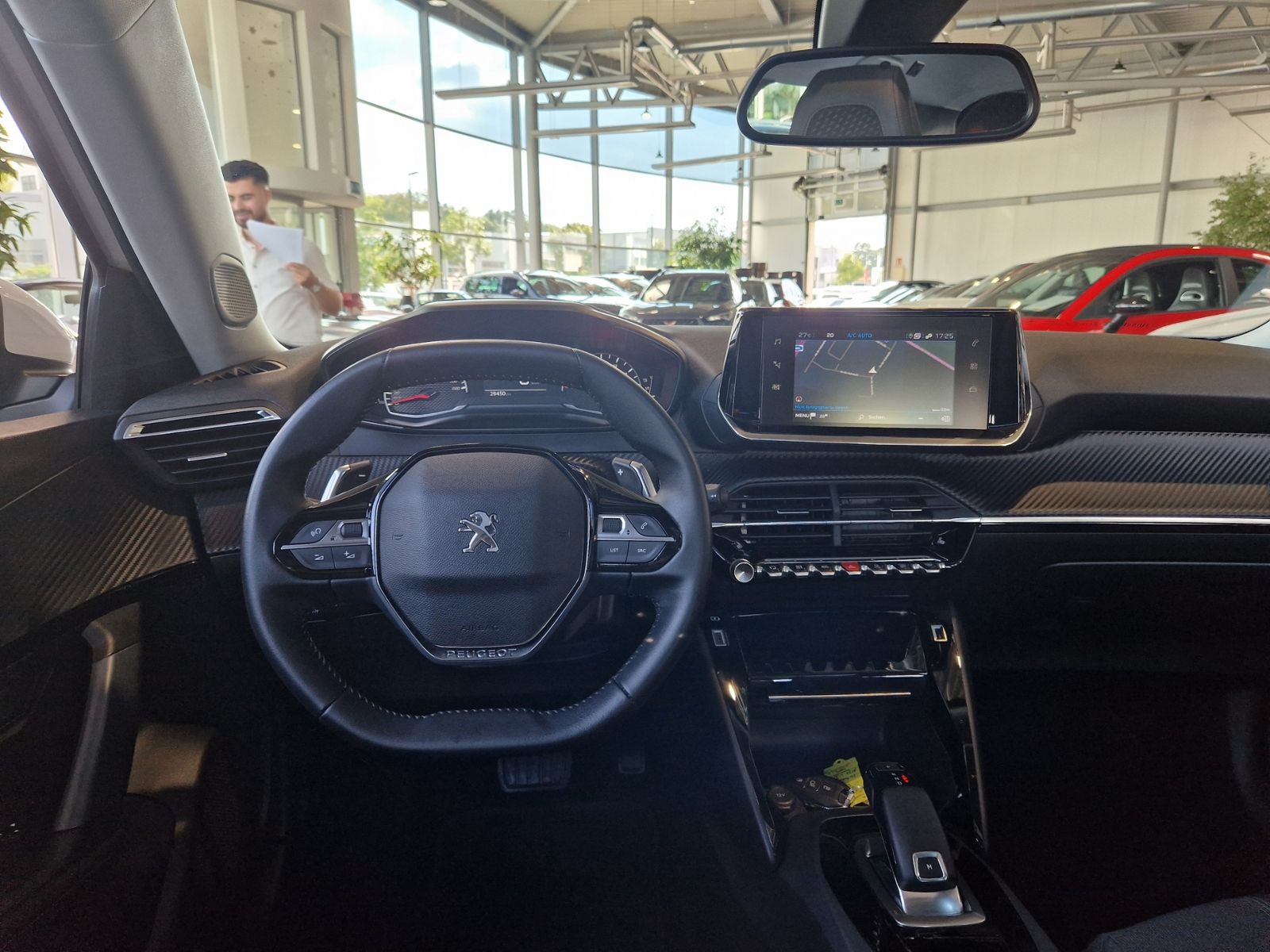 Fahrzeugabbildung Peugeot 2008 Allure PANO KLIMA LED NAVI ALU