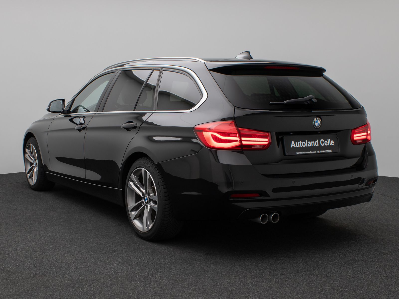 Fahrzeugabbildung BMW 320d xD PDC HUD Lenkrhzg Stop&Go Alarm Komfort