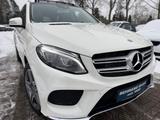 Mercedes-Benz GLE350d 4Matic*PANO*AMG-LINE*AHK*LED*COMAND - Mercedes-Benz GLE 350 mit Diesel-Antrieb: Geländewagen