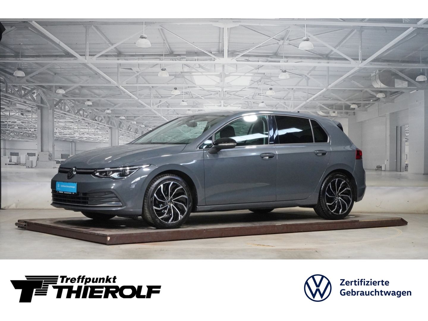 Volkswagen Golf Life 2.0 TDI DSG AHK Kamera ACC AppleCarpla
