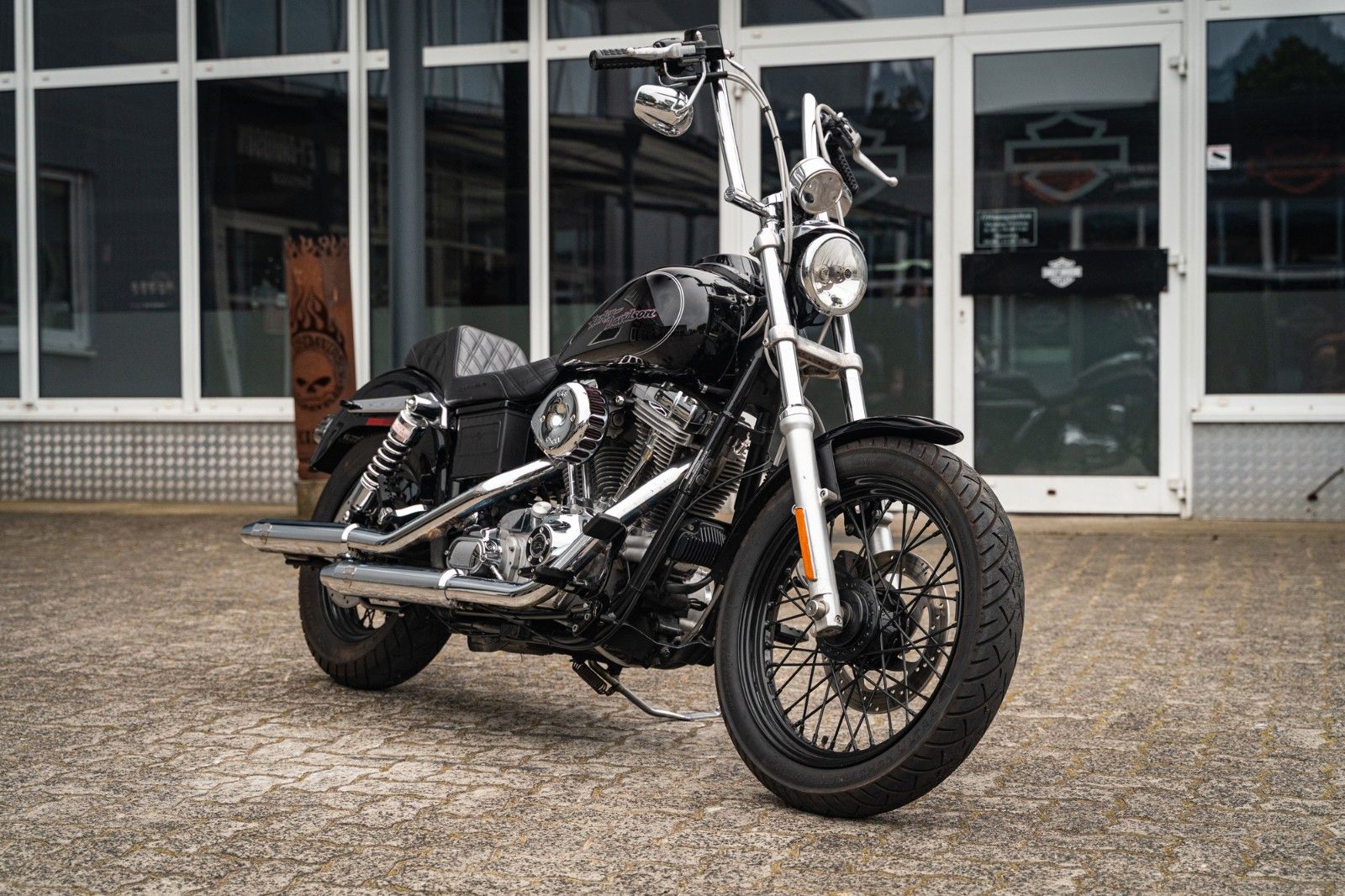 Fahrzeugabbildung Harley-Davidson DYNA SUPER GLIDE CUSTOM  FXDCI - PENZL - APE