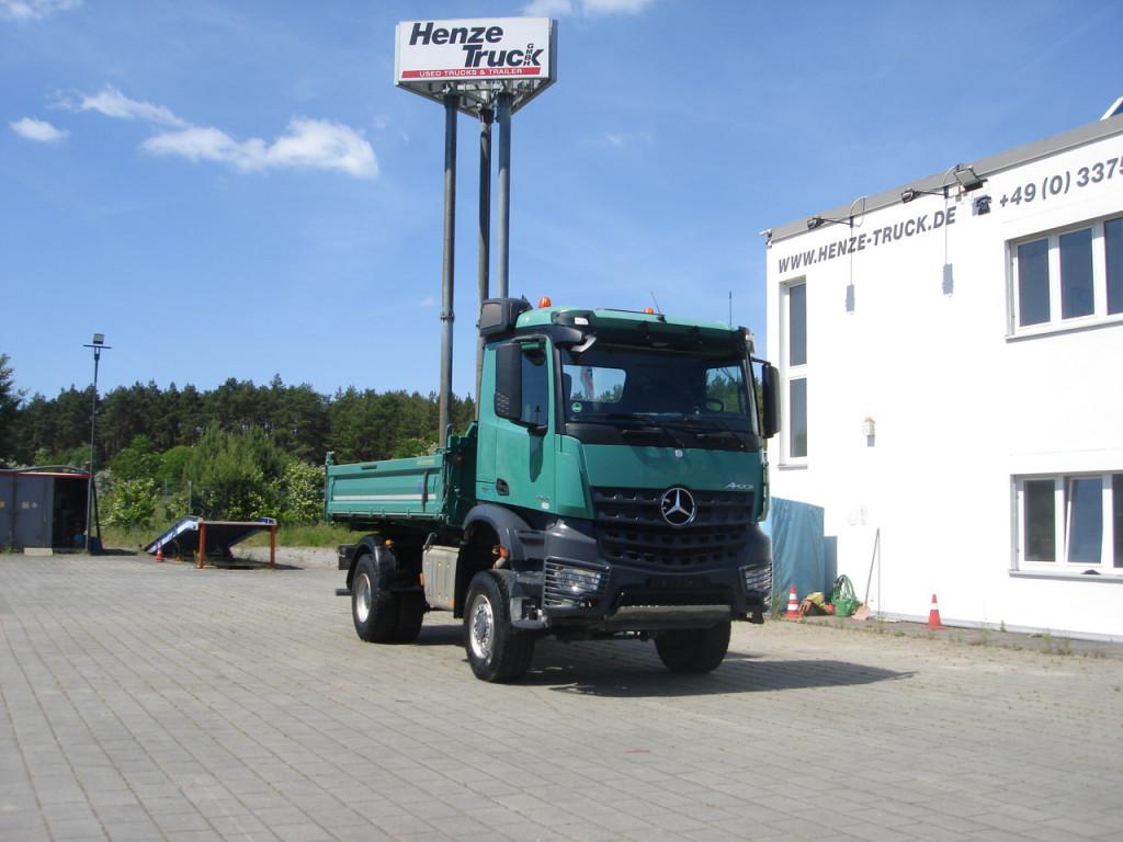 Mercedes-Benz Arocs 1843 4x4 2-Achs Allradkipper Bordmatik
