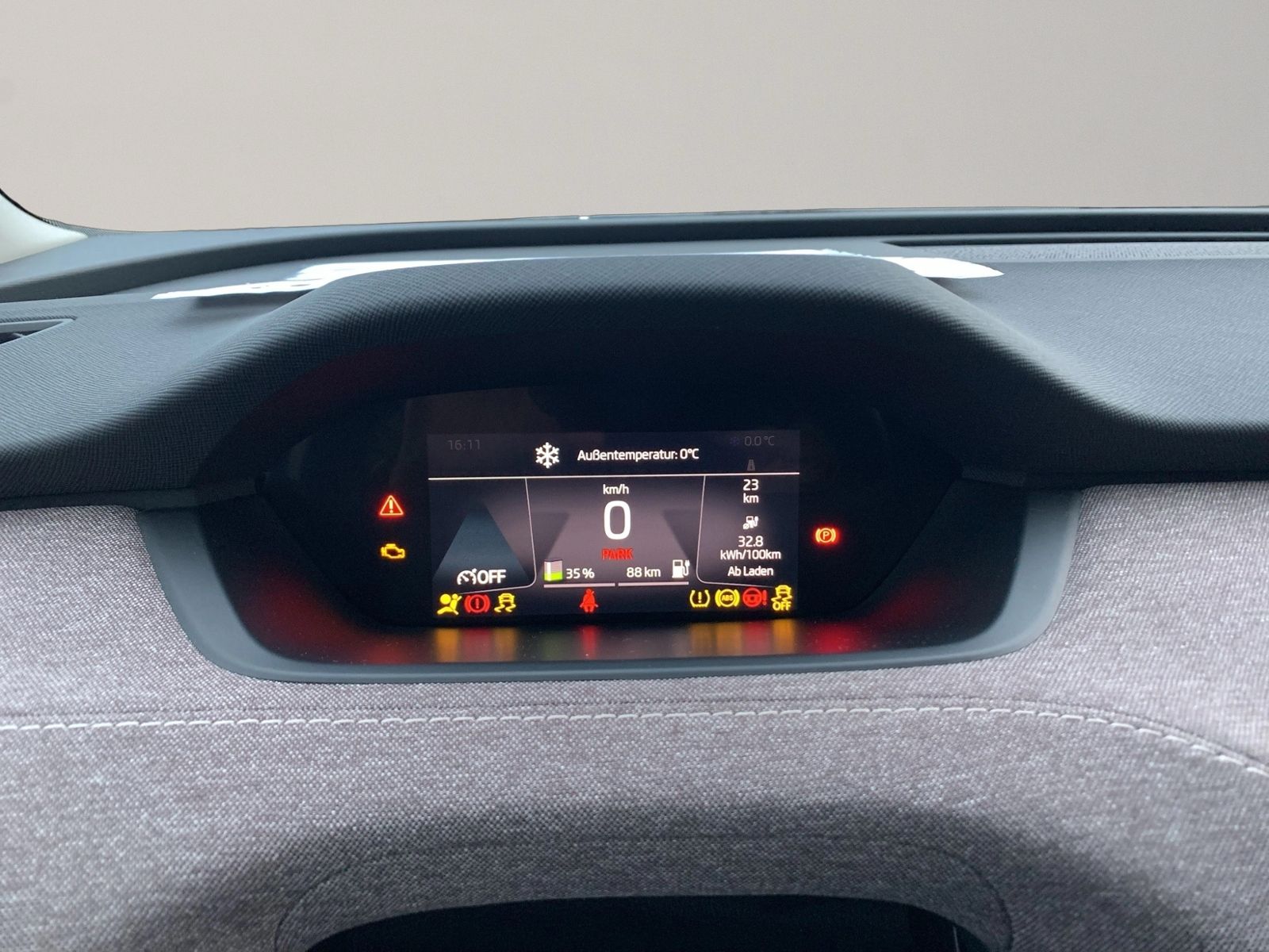 Enyaq iV60 Lodge, pACC, 20" Alu, Navi, LED