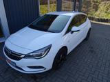 Opel Astra K Lim. INNOVATION, Navi, Klimaaut. *36 - Opel Astra: Weiß