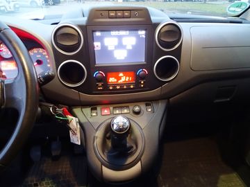 Citroën Berlingo 1.2 PureTech110 KLIMA-AHK-KAMERA-SHZG-P