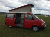 Volkswagen T4 California - rote Volkswagen T4 California