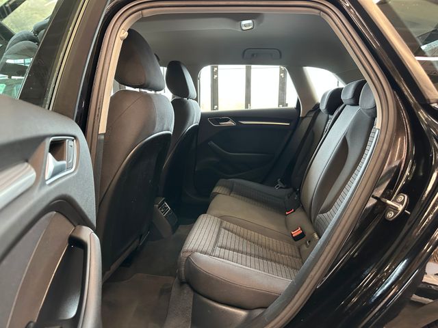MYAUTOCENTER – Gebraucht- und Jahreswagen mit Werkstattservice in Pfaffenhofen Audi A3 Sportback ambition *Spurhalte*Totwinkel*Xenon