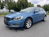 Volvo V60 Kombi Summum Aut-AHK-Leder-Schiebedach - Volvo V60: Summum