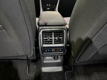 Fahrzeugverkauf 28 Skoda Kodiaq 1.5 TSI Selection AHK+Panodach+Matrix
