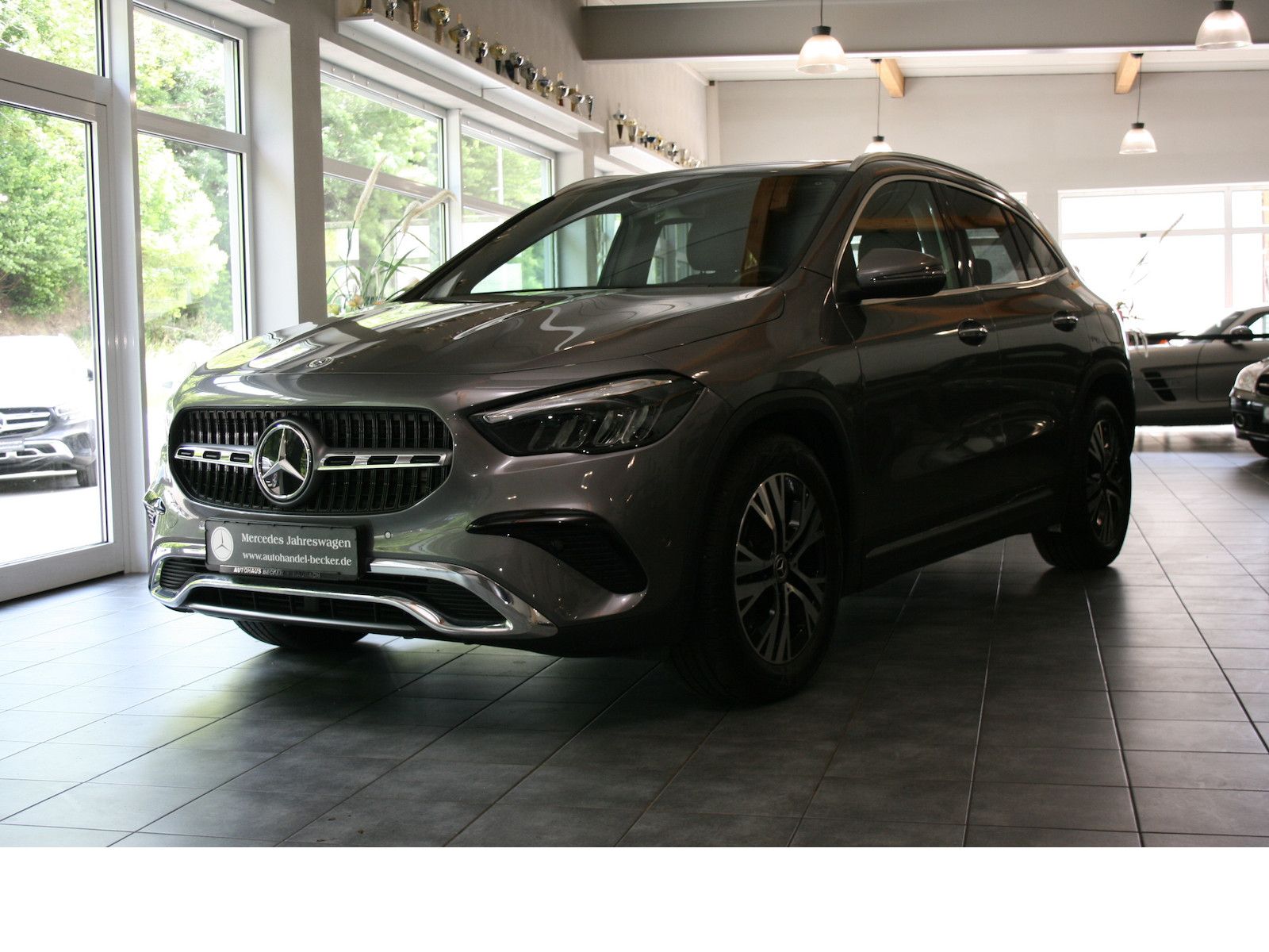 Fahrzeugabbildung Mercedes-Benz GLA 200 Progr. Advanced Plus *Totwinkel*Ambiente