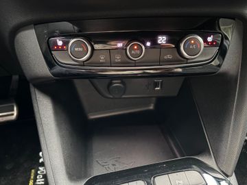 Bild 16 Opel Corsa Corsa-e F GS +ALCANTARA+M-LED+NAVI+SHZ+11kW+PDC+