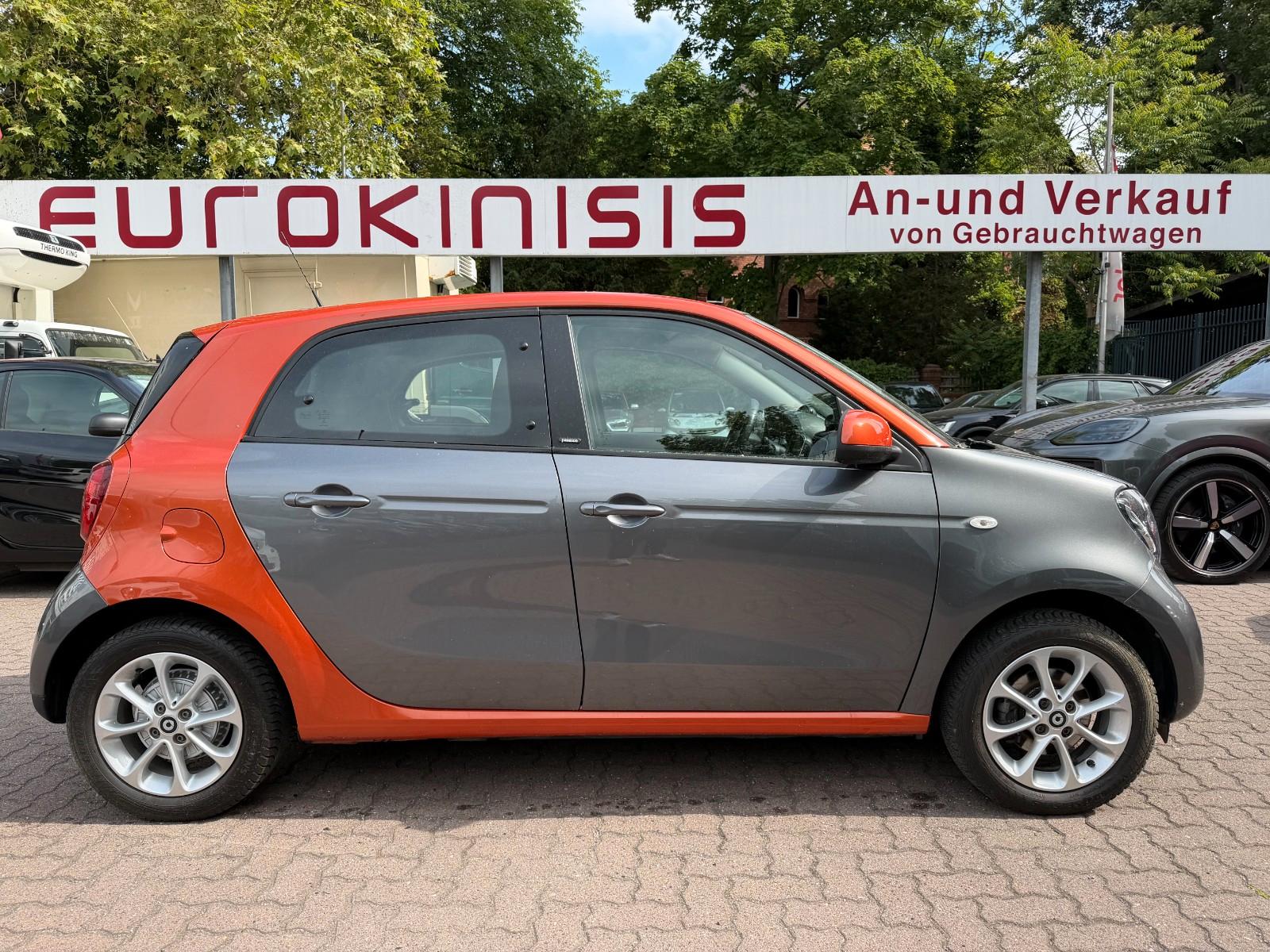 Smart forfour passion 66kW*LED*PANO*NAVI*SHZ*PTS*