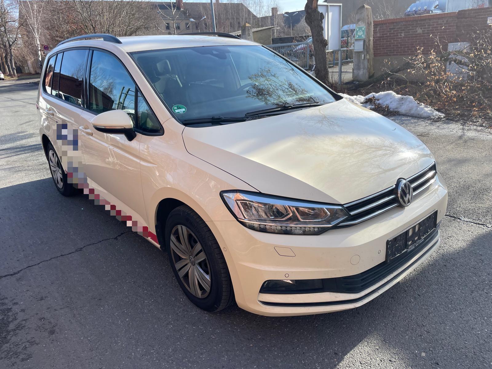 Volkswagen Touran 2.0 TDI Comfortline 7Sitze / AHK / LED