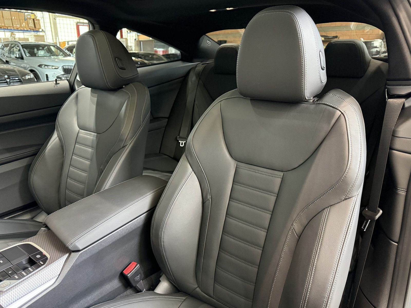 Fahrzeugabbildung BMW M440i xDrive Glasdach elektrisch HK HiFi DAB GSD