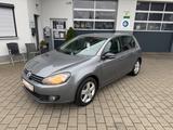 Volkswagen Golf VI Style*II HAND*WENIG KM*PDC* - Volkswagen Golf aus 2011: Style