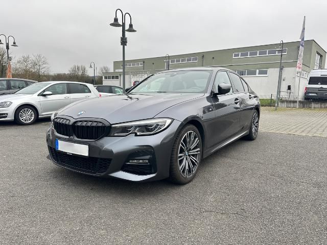 BMW 320 d MildHybrid M-Sport*Kamera*Schiebedach* 