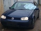 Volkswagen VW Golf IV 1,6er - Volkswagen Golf: 6er