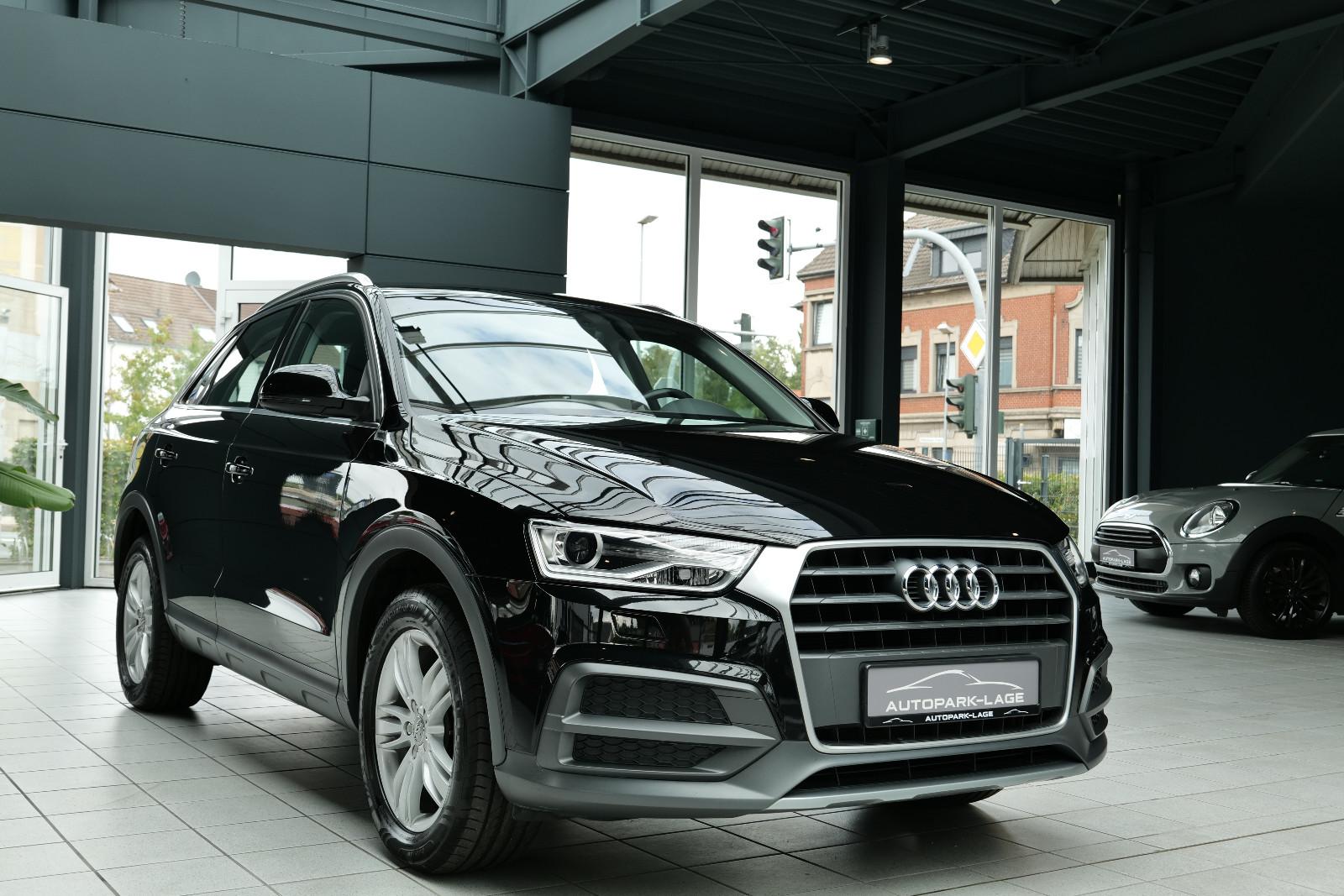 Audi Q3/KEY-LESS/PDC/AHK/XENON/8REIFEN/