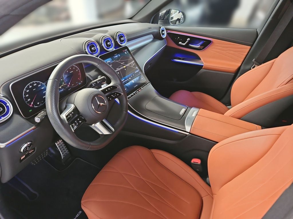 Fahrzeugabbildung Mercedes-Benz GLC 300 4M AMG AHK Distronic+ SDHZ Airmatic 360°