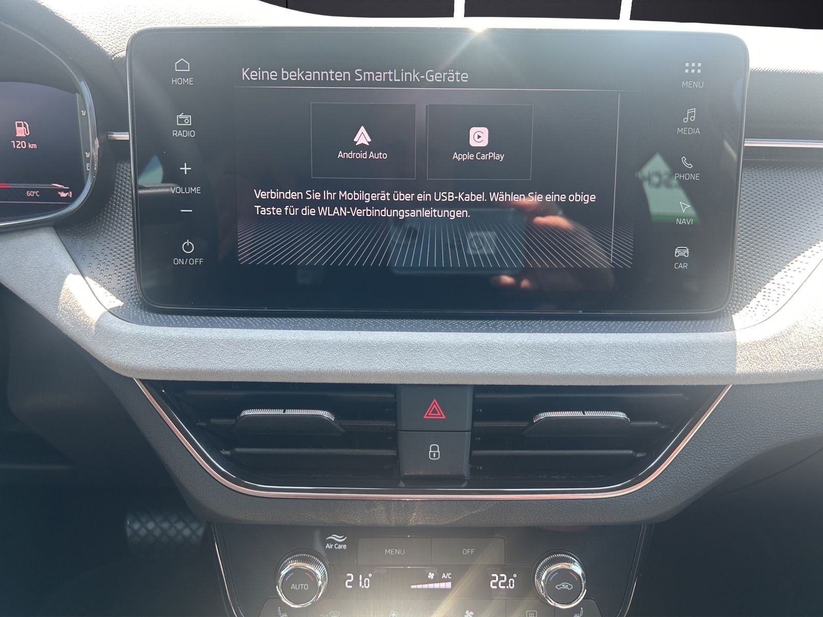 Fahrzeugabbildung SKODA Kamiq 1.0 TSI Selection DSG MATRIX AHZV