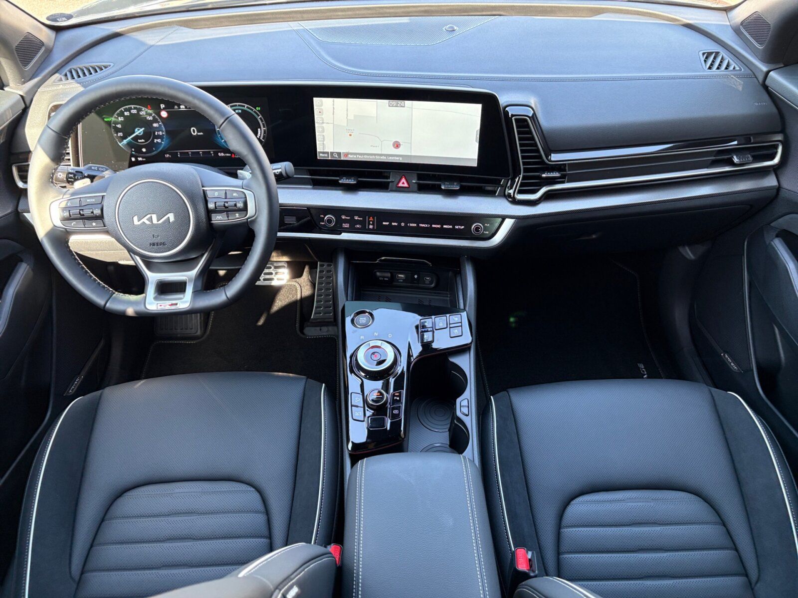 Fahrzeugabbildung Kia SPORTAGE 1.6T HEV AWD GTL DRIVE SOUND AKTIONLED