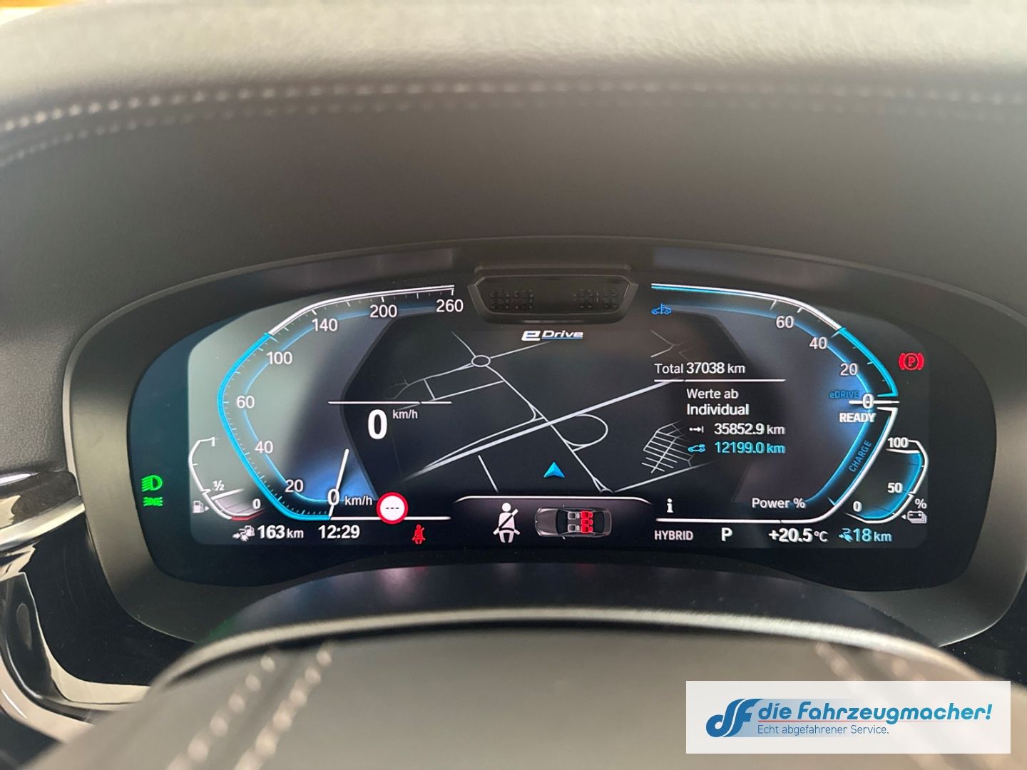 Fahrzeugabbildung BMW 530 e xDrive Luxury Line Touring HUD LuftF Pano